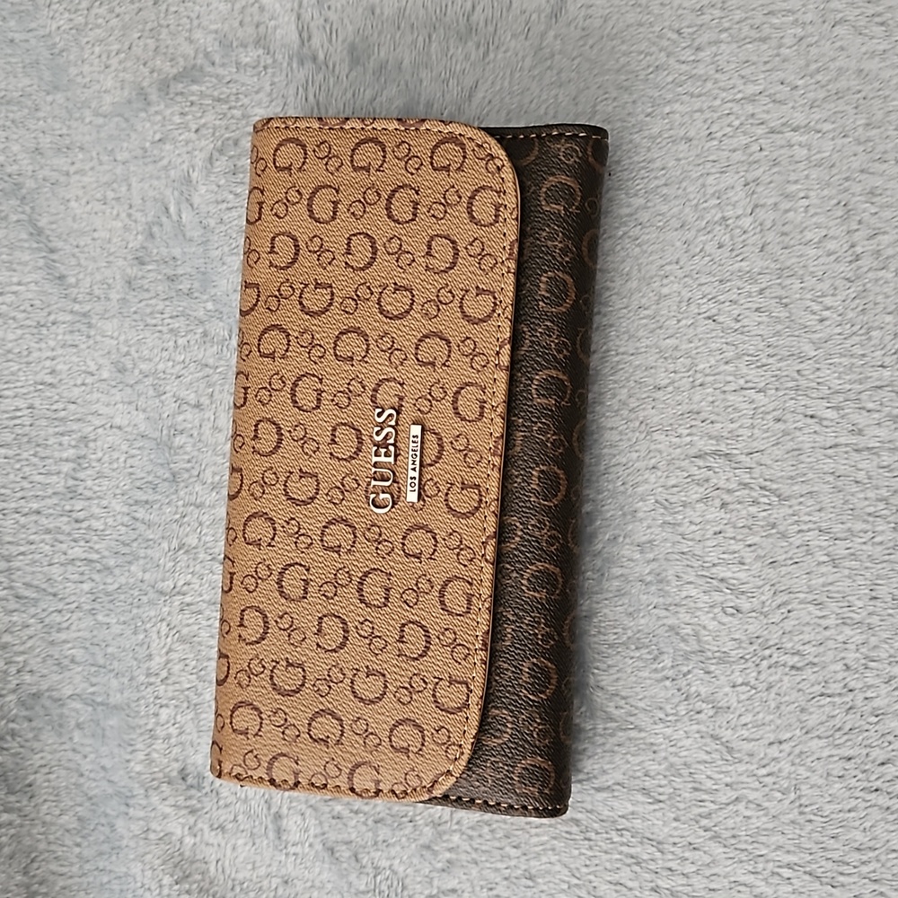 Guess Trifold Clutch Wallet